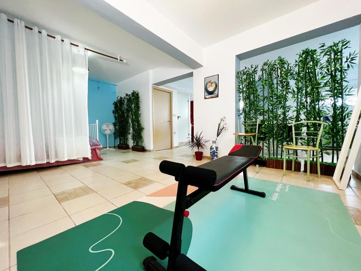 Sicci Villa Near The Airport & Sea Ateny Zewnętrze zdjęcie
